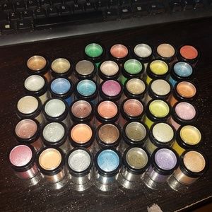 Shany Cosmetics Loose Pearl Eyeshadow Set of 40